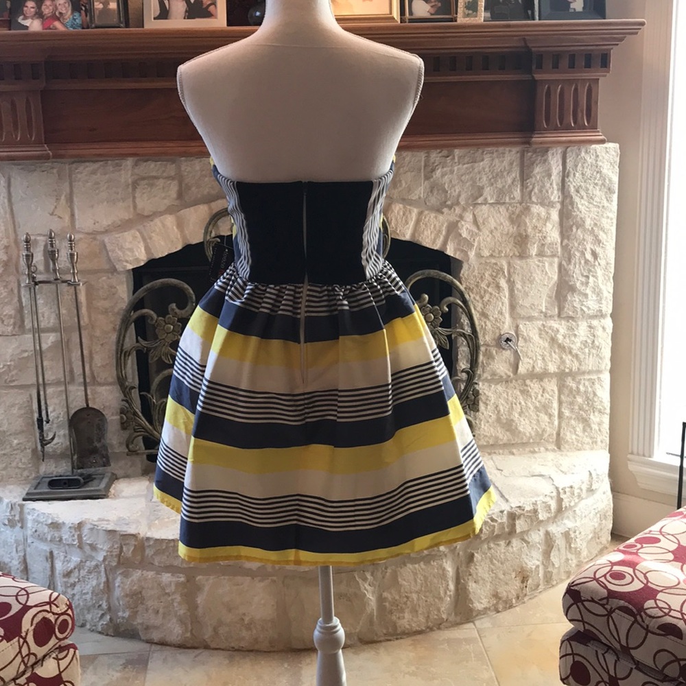 Prom/Homecoming yellow/gray/white dress Sz 7/8 - Picture 4 of 8